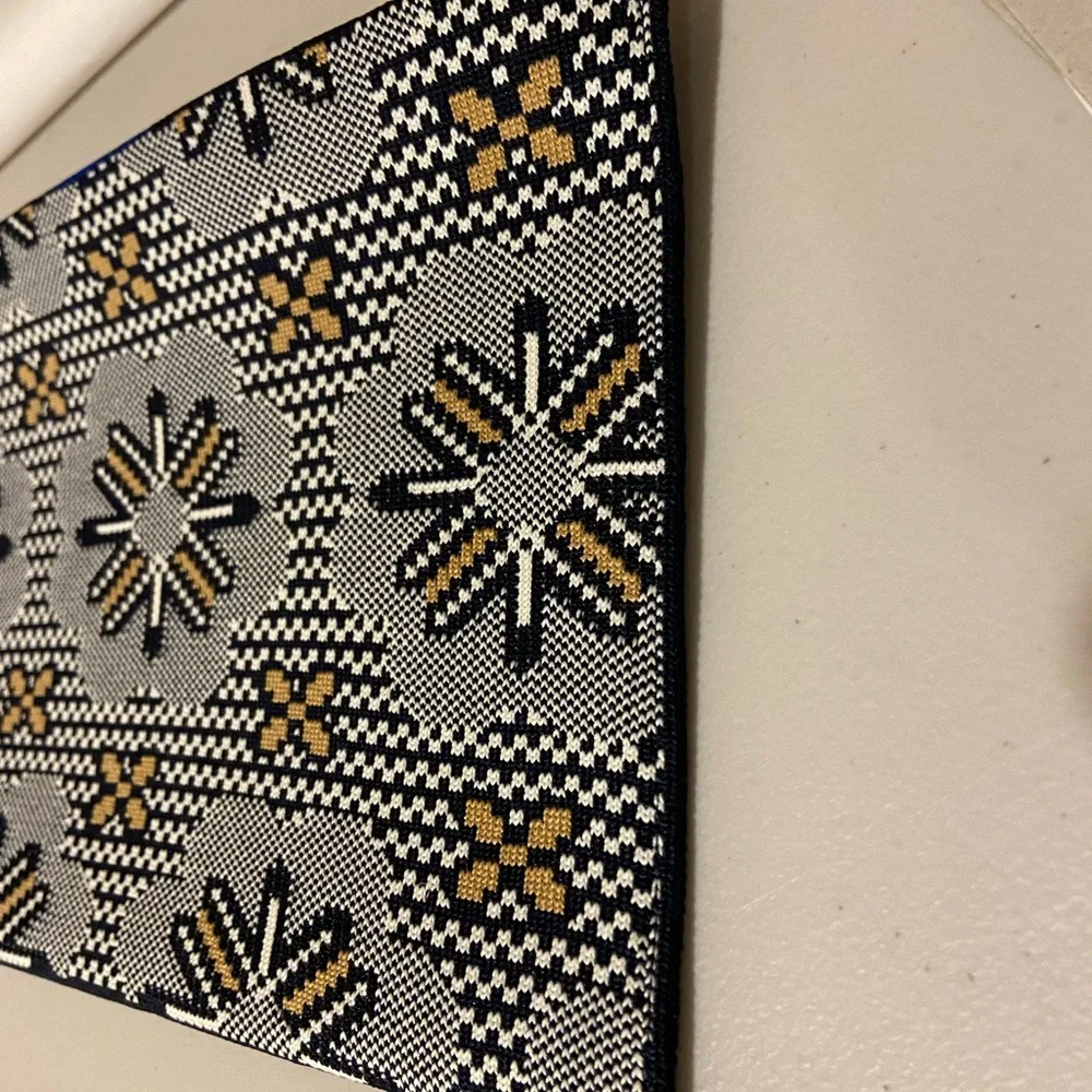 NWT Rothy's essential pouch - Picture 7 of 11
